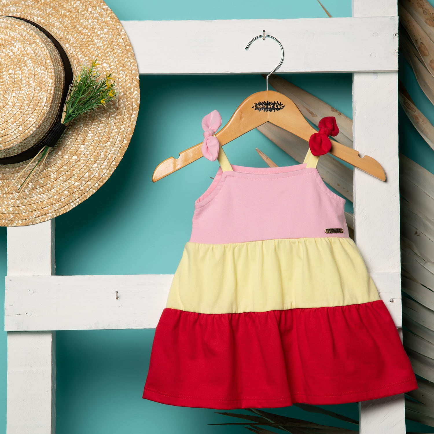 vestido de criança colorido