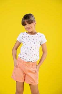 Short infantil modelo clochard com bolsos laterais