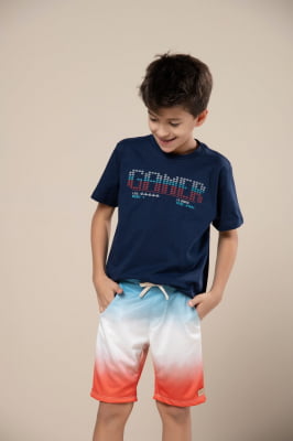 T-shirt infantil manga curta com estampa "gamer"